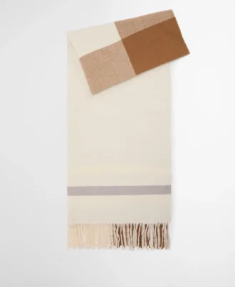 Harriet Schal