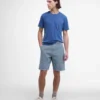 Pigmentgefärbtes T-Shirt mit Tasche