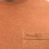 Pigmentgefärbtes T-Shirt mit Tasche