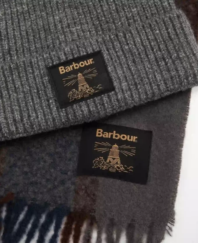 Westerdale Beanie und Schal Geschenkset